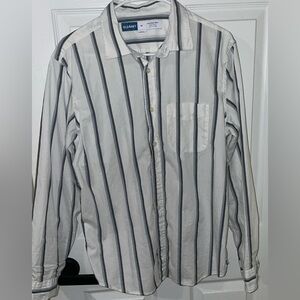 Old Navy Men's Regular Fit striped button down - size M